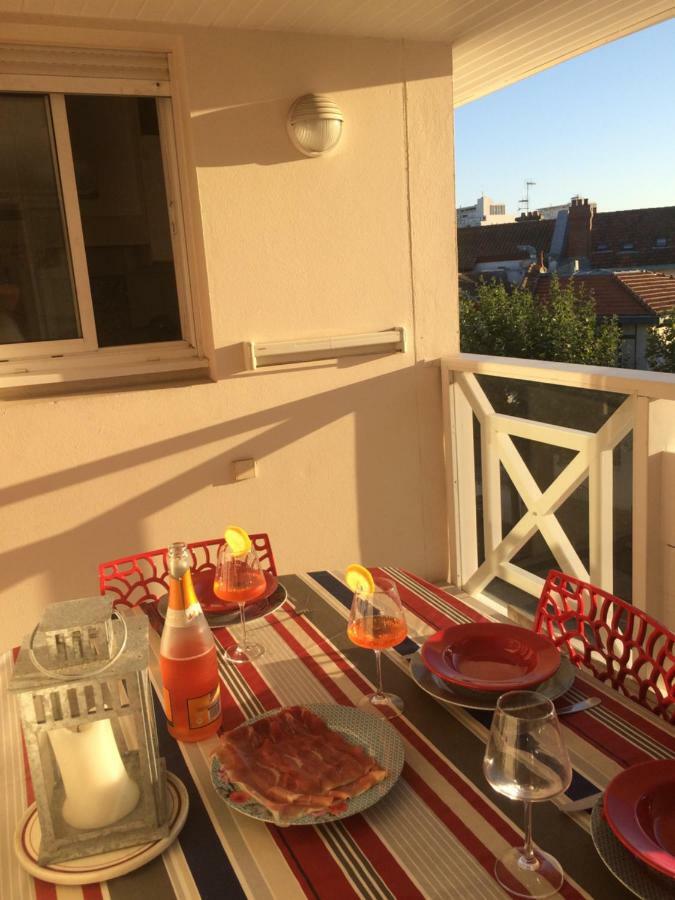 Apartment Prado Biarritz Bagian luar foto